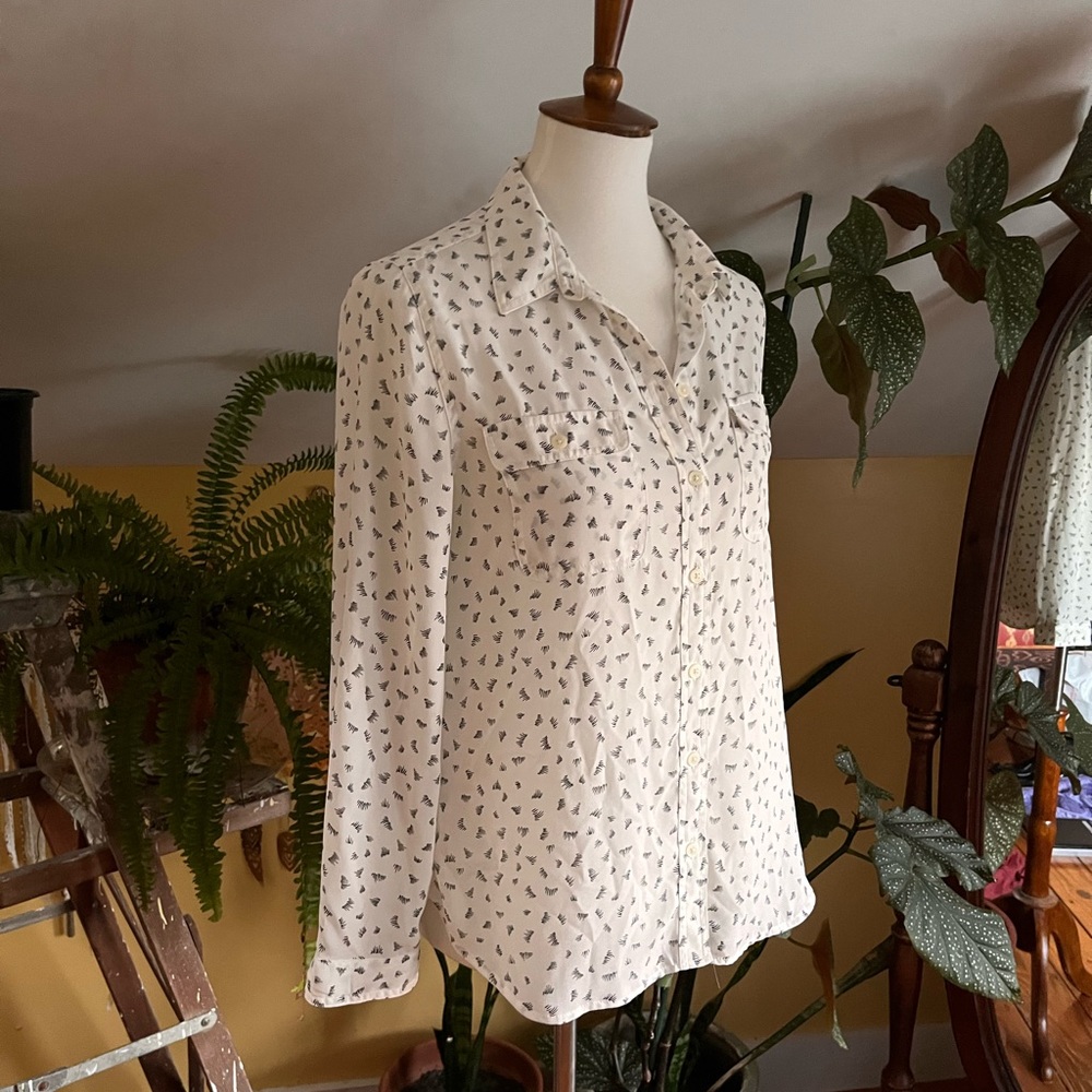 Loft Button Down Blouse Medium Petite Collar Eyel… - image 4